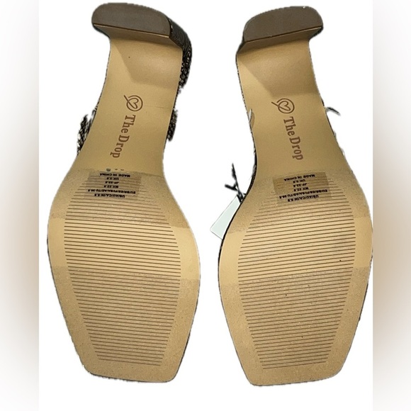 The Drop Avery Sand Sandals Heels, NWT, Size 5.5 - Picture 3 of 5